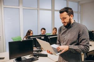 Cómo reducir los tiempos de atención en tu mesa de ayuda y mejorar la resolución del soporte TI